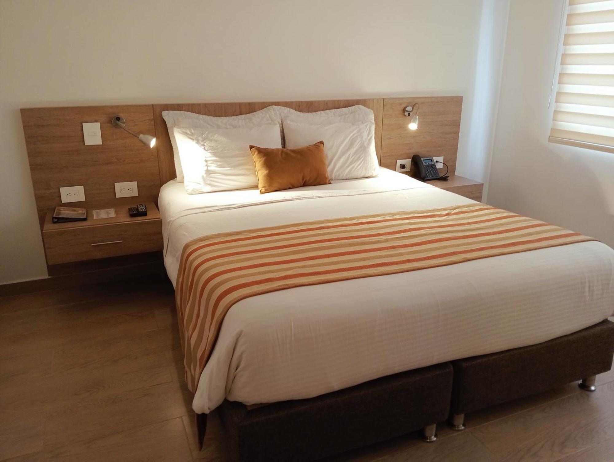 Hotel Lomas 10 Medellin By Dico Εξωτερικό φωτογραφία